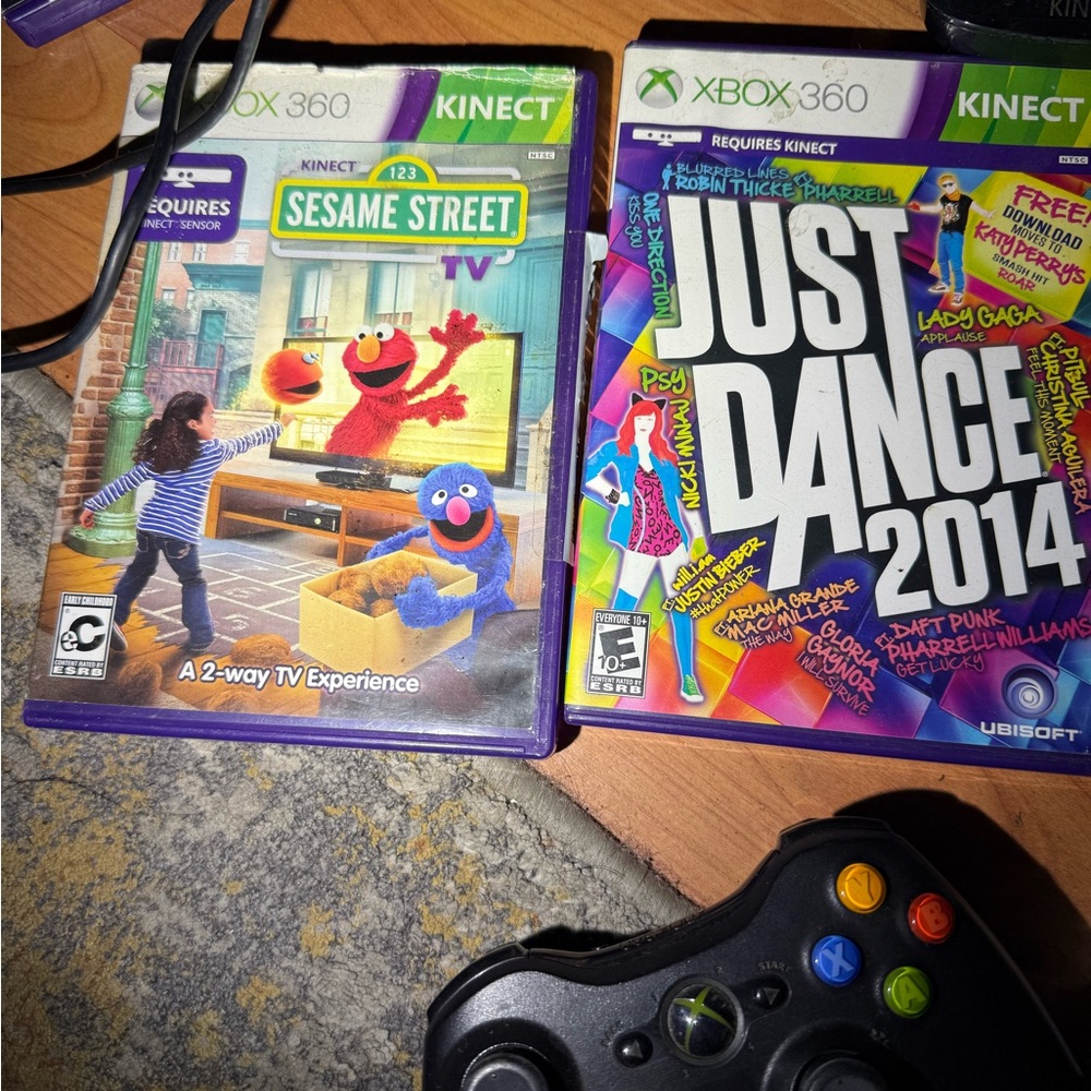 Xbox 360 250GB Kinect in the original box - Picture 10 of 14